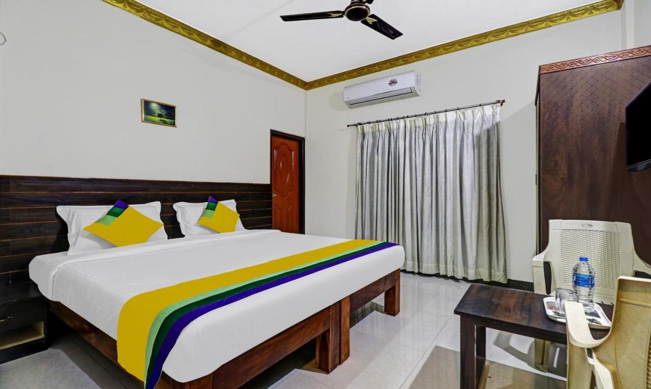 Lee Comfort Kushalanagar Bagian luar foto