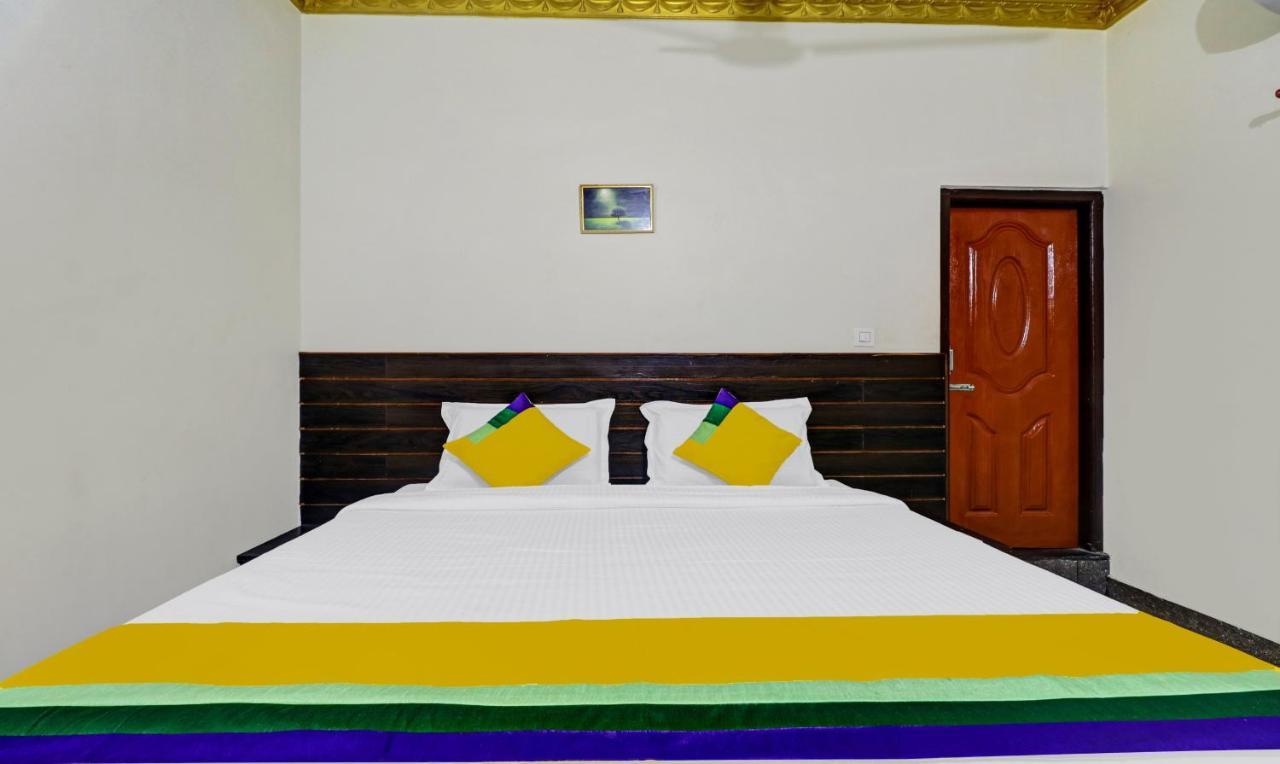 Lee Comfort Kushalanagar Bagian luar foto